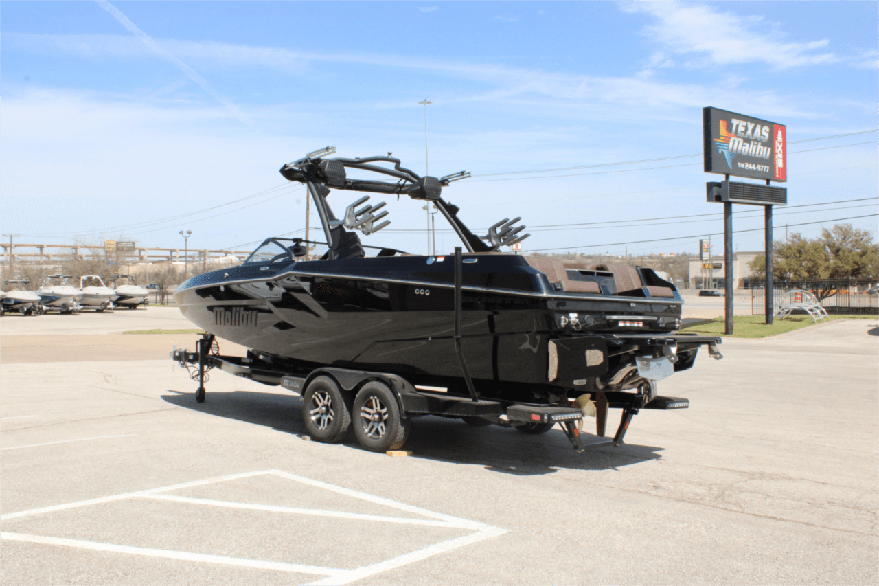 2025 Malibu 24 MXZ