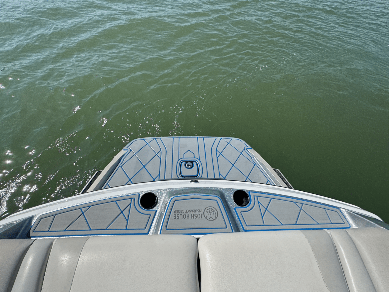 2015 Axis A22