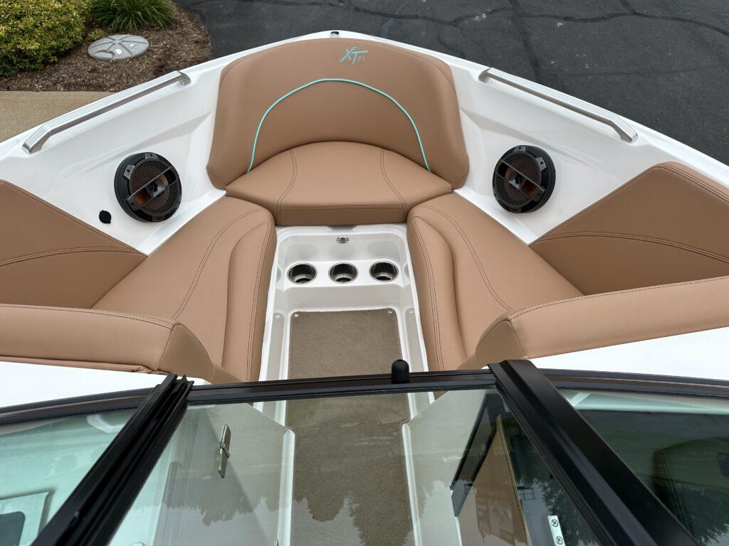 2019 MasterCraft XT21