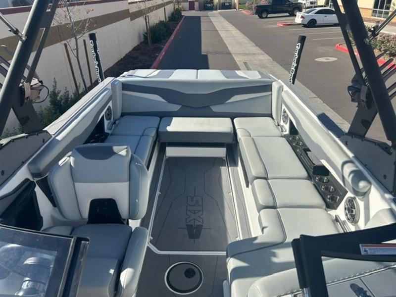 2023 Axis T235