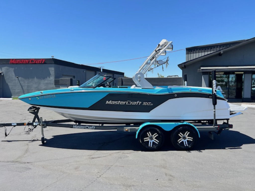boat.Title
