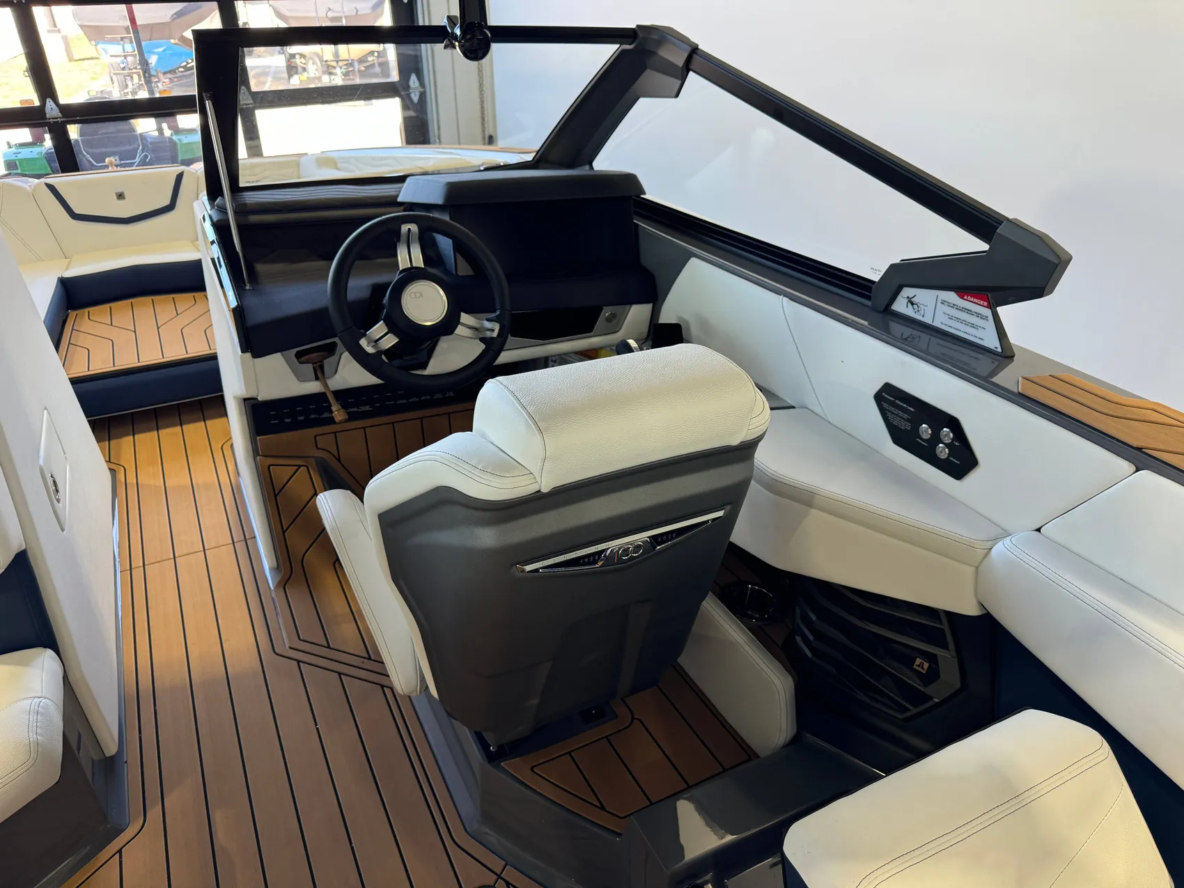 2025 Nautique G25