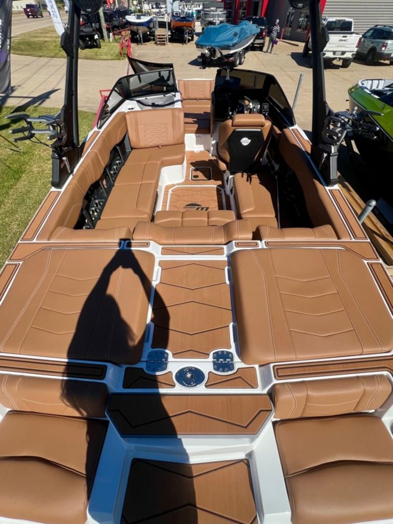 2025 Malibu Boats 22 MXZ