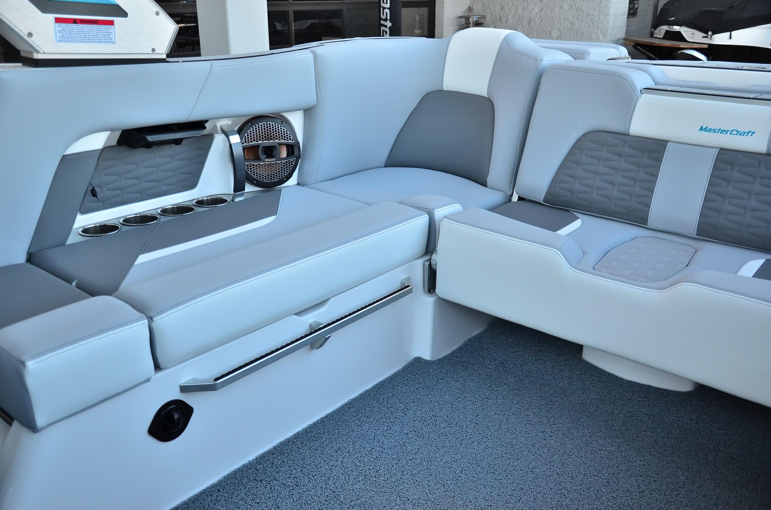 2024 MasterCraft X22 – BOAT SHOW SPECIAL! 2024 Model Year End Clearance!