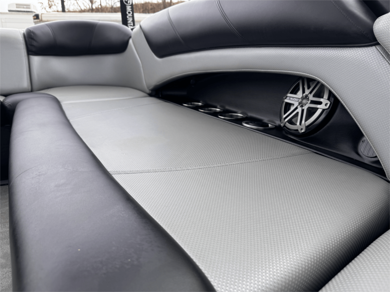 2015 MasterCraft X25 &#8211; Low Hours on 6.2L