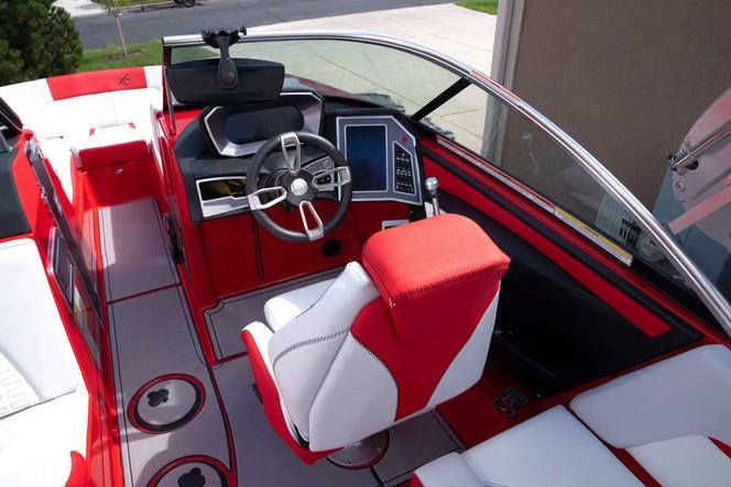 2020 24' Mastercraft X24 Icon