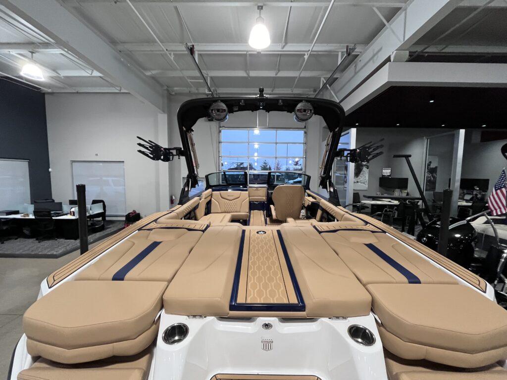 2025 MasterCraft XT22T