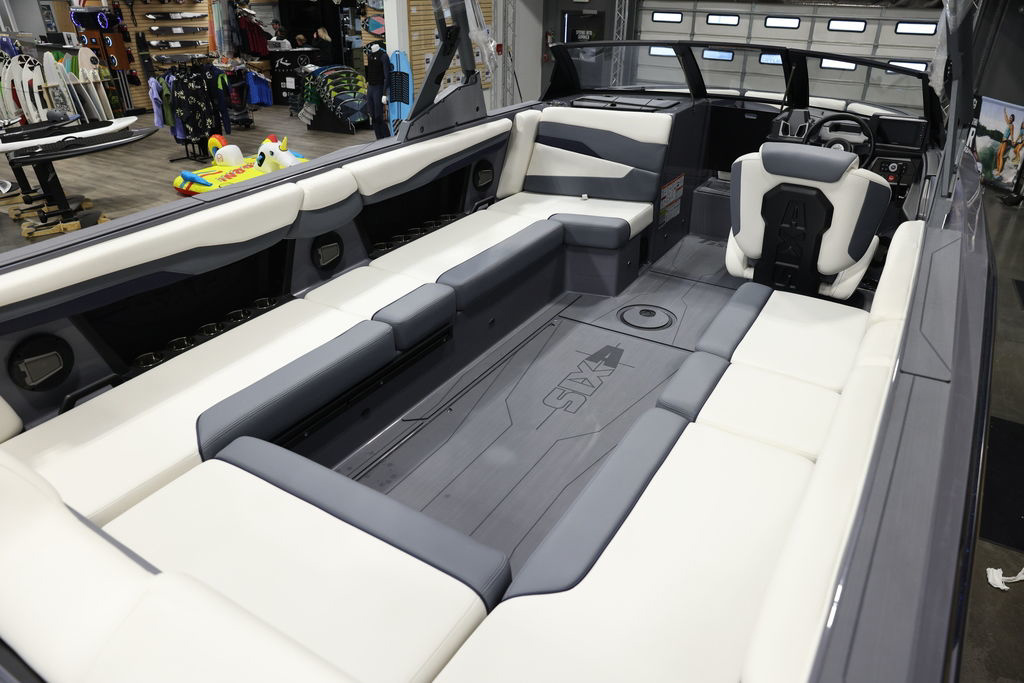 2024 Axis T250