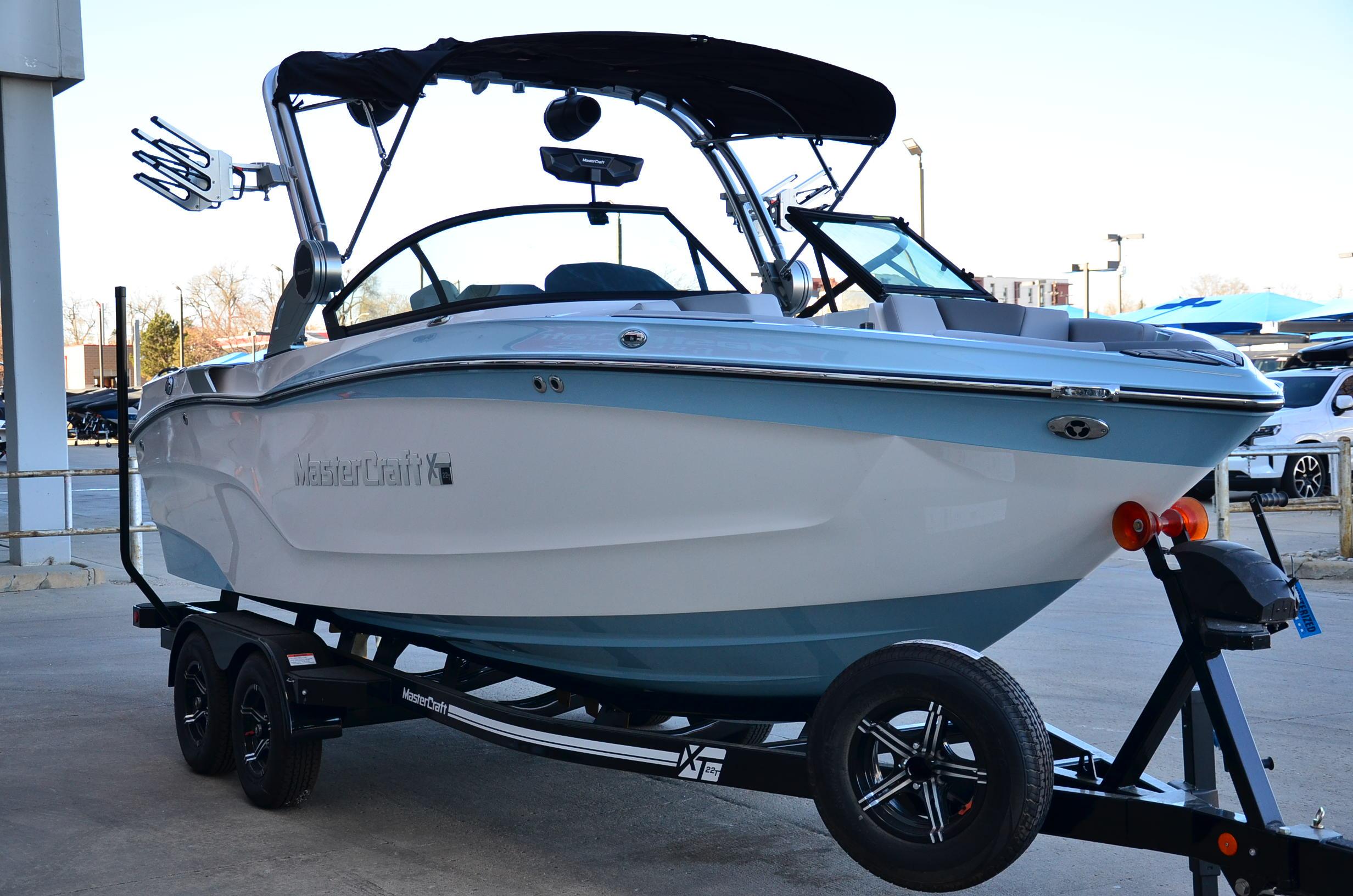 2024 MasterCraft XT22T – Model Year End Closeout! Call for a fast quote!