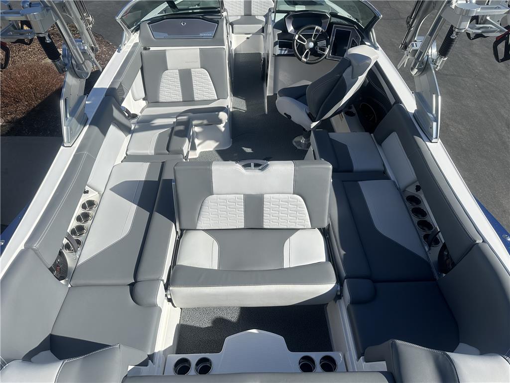 2020 MasterCraft X24