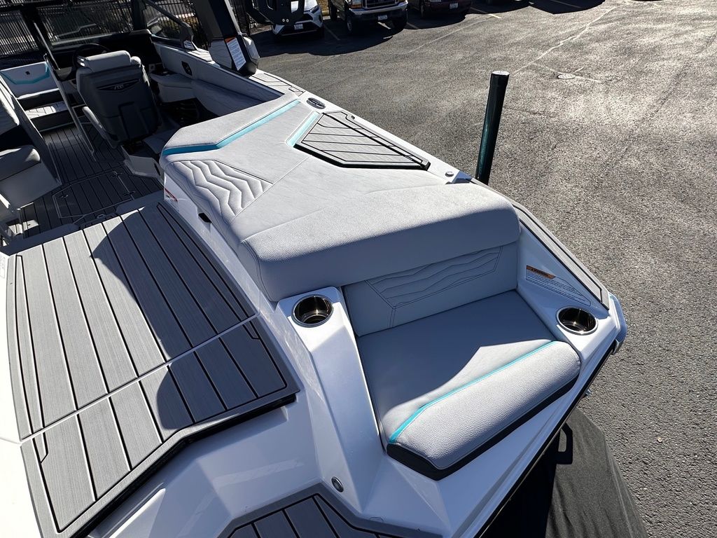 2025 Nautique Super Air Nautique G23