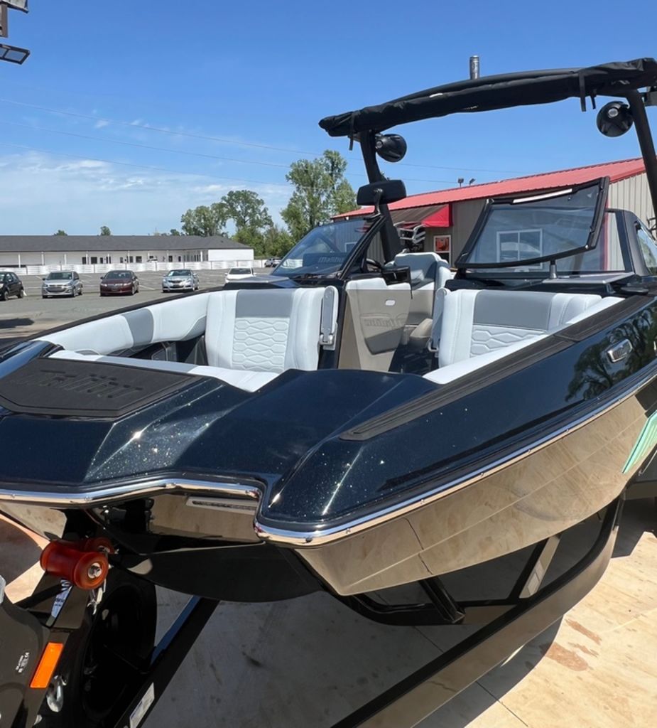2025 Malibu Boats 22 MXZ