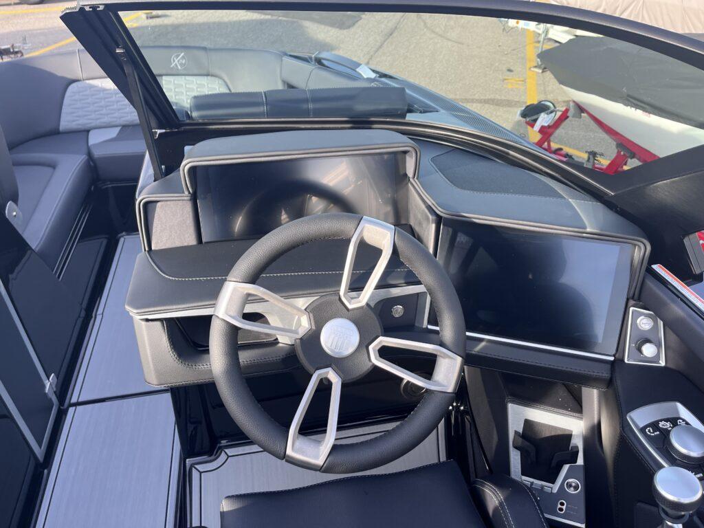2025 MasterCraft X24