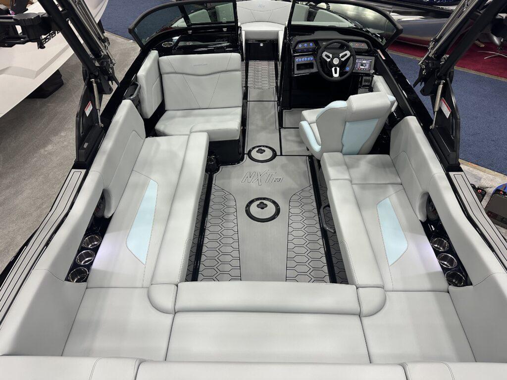 2025 MasterCraft NXT23