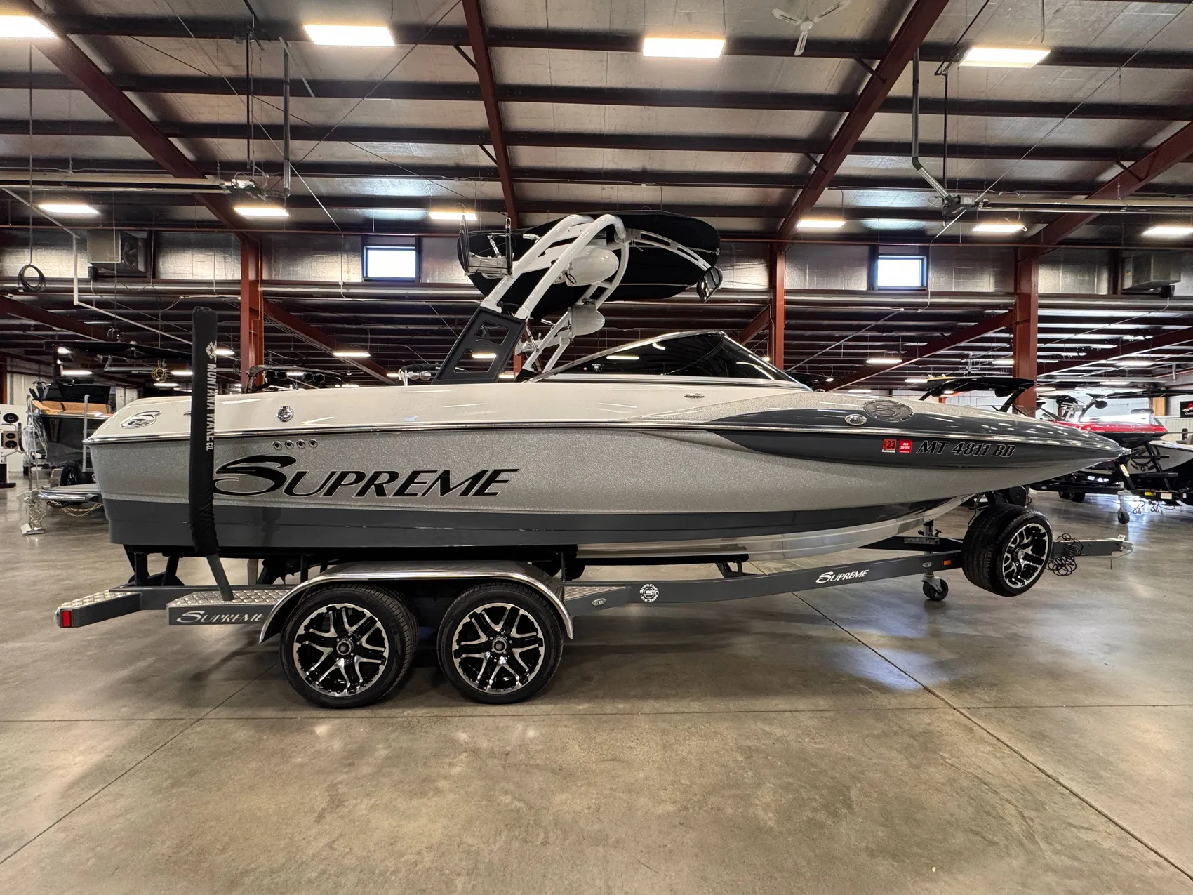 2015 SUPREME S226