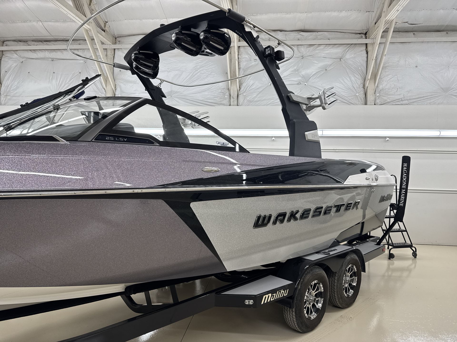 2016 Malibu 25LSV