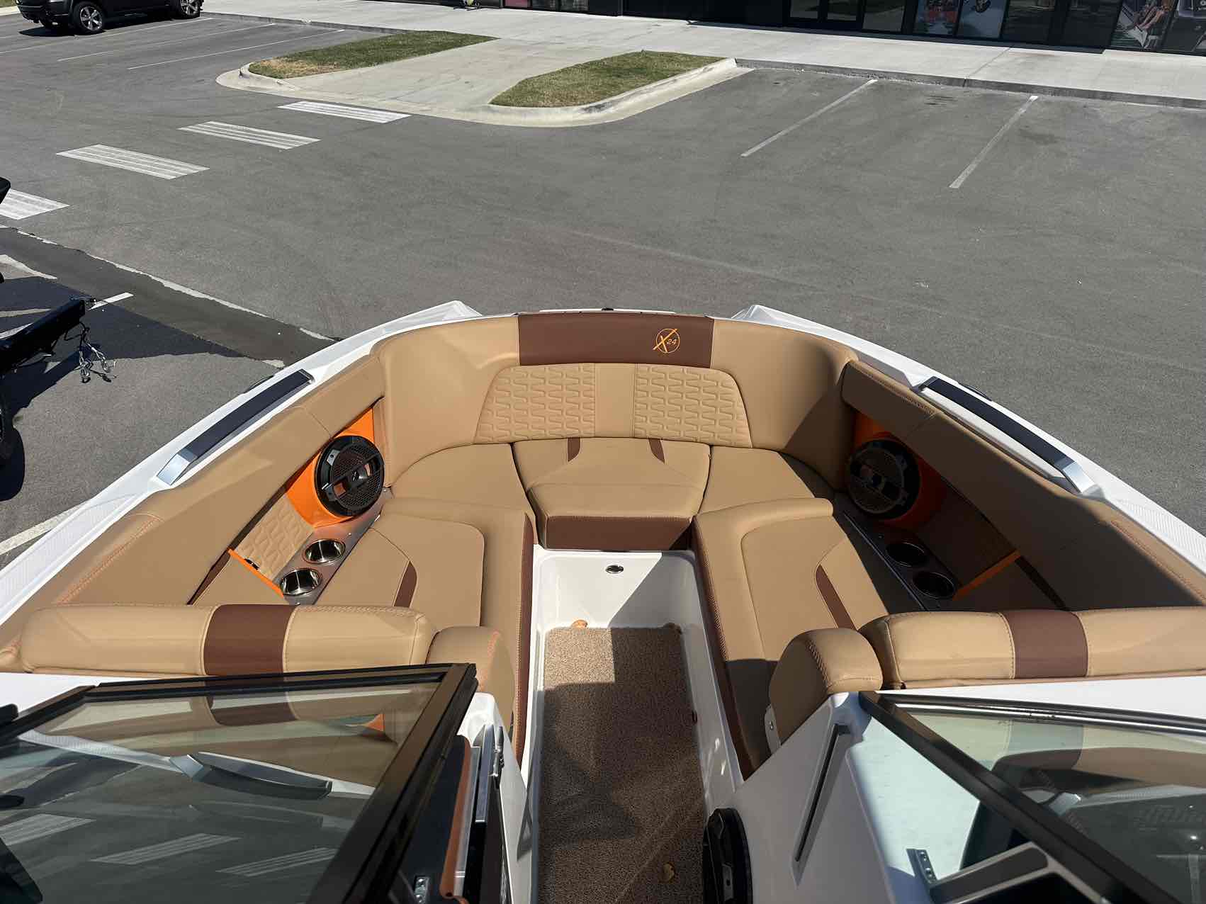 2021 Mastercraft X24