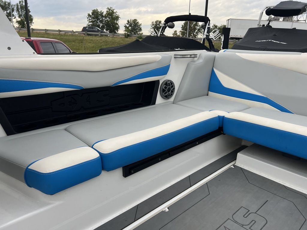 2021 Axis Wake Research T23