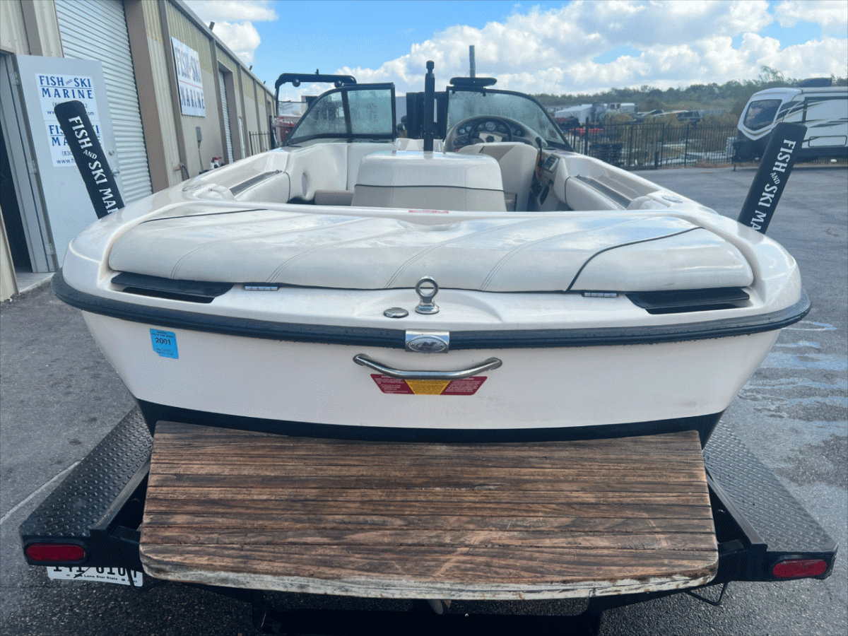 2001 Correct Craft Sport Nautique