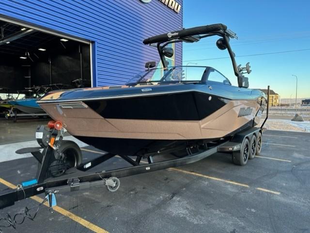 boat.Title