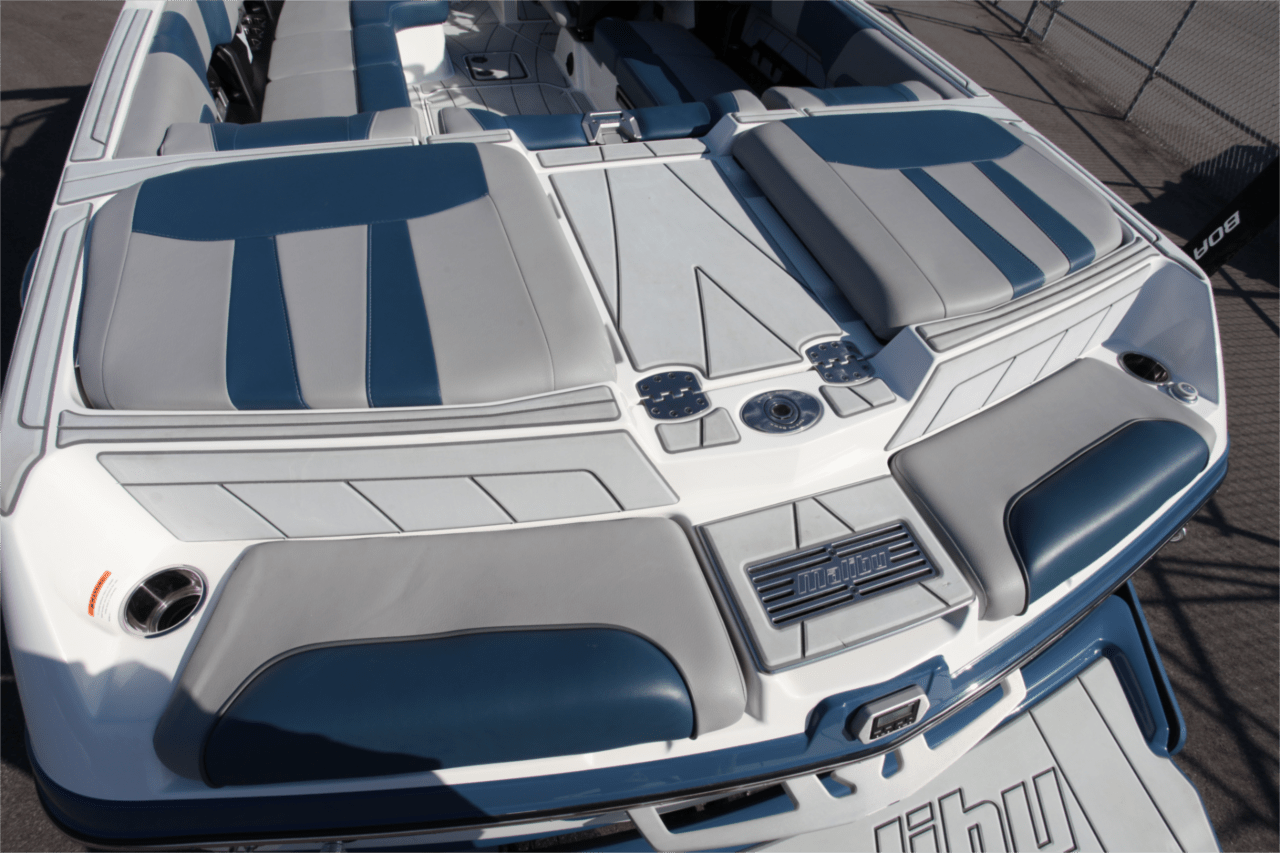 2022 Malibu 23 LSV