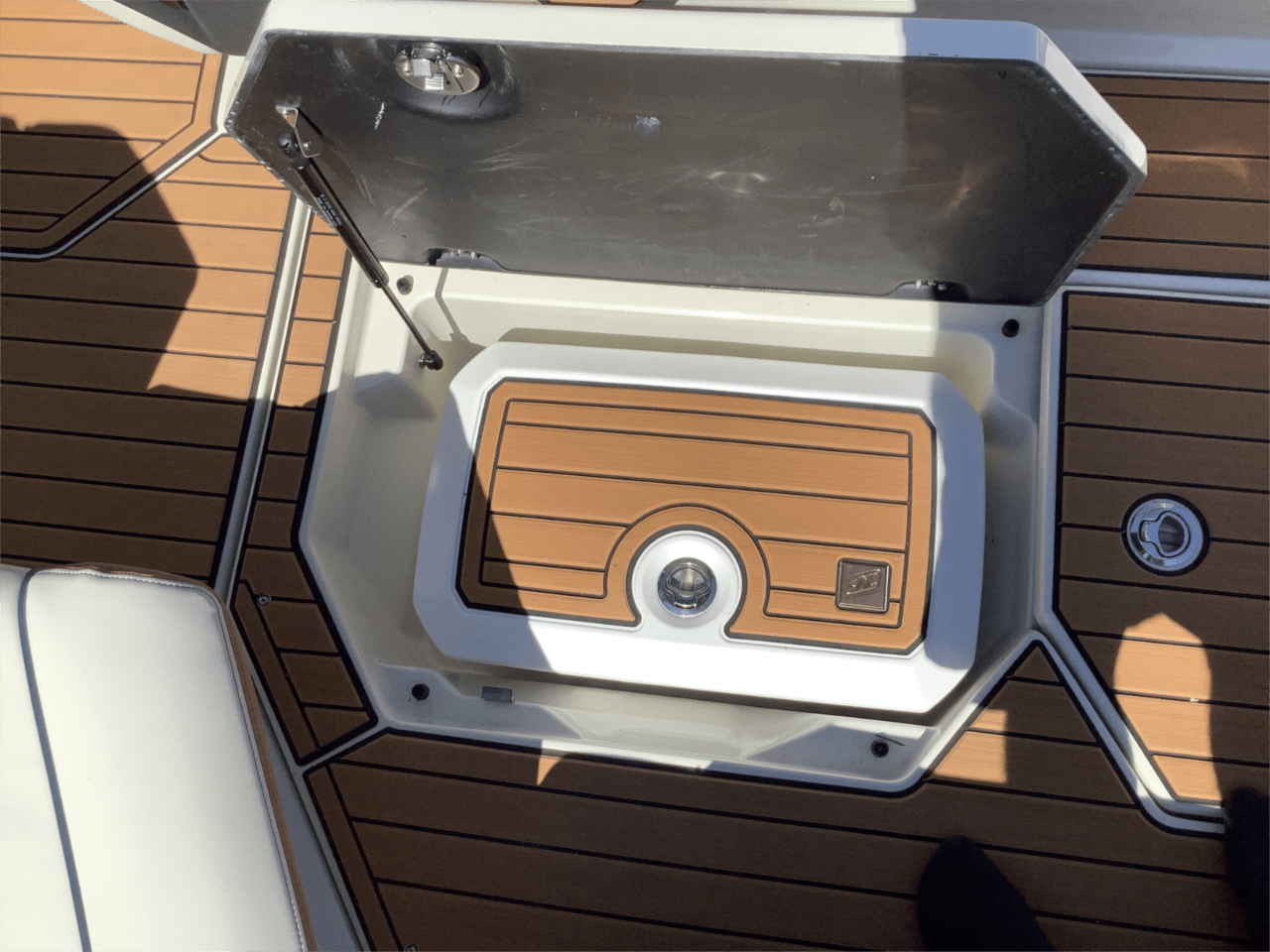 2024 Nautique G23
