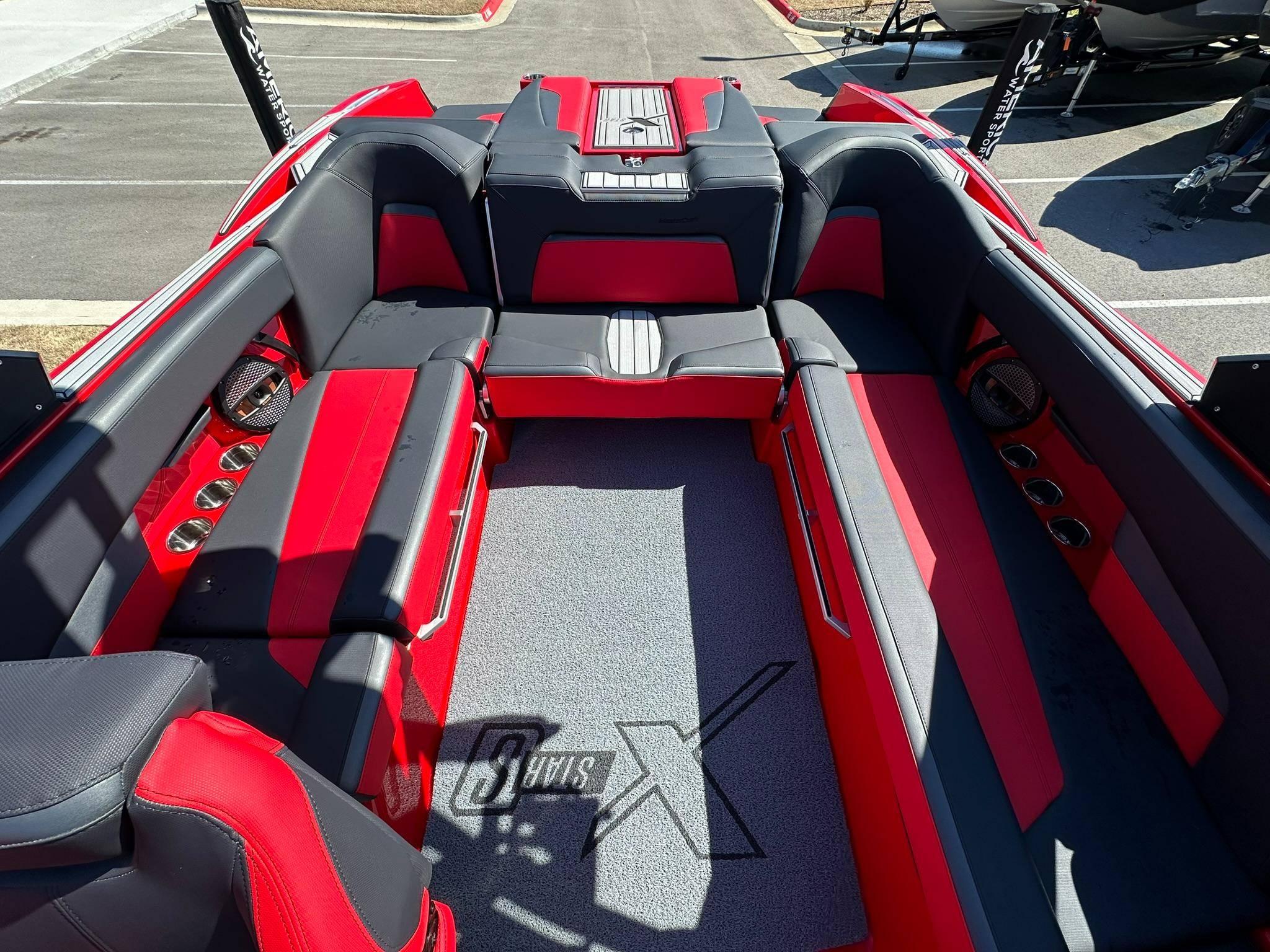 NEW 2024 MasterCraft XStar S