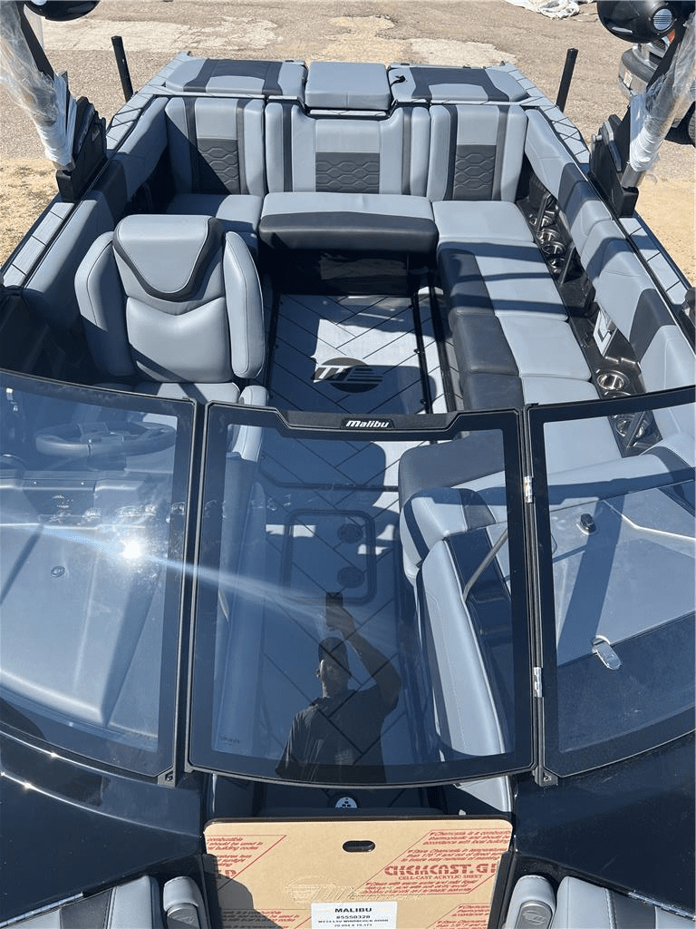 NEW 2024 MALIBU 23 LSV WAKESETTER w/ M6DI (DH) &amp; TRAILER