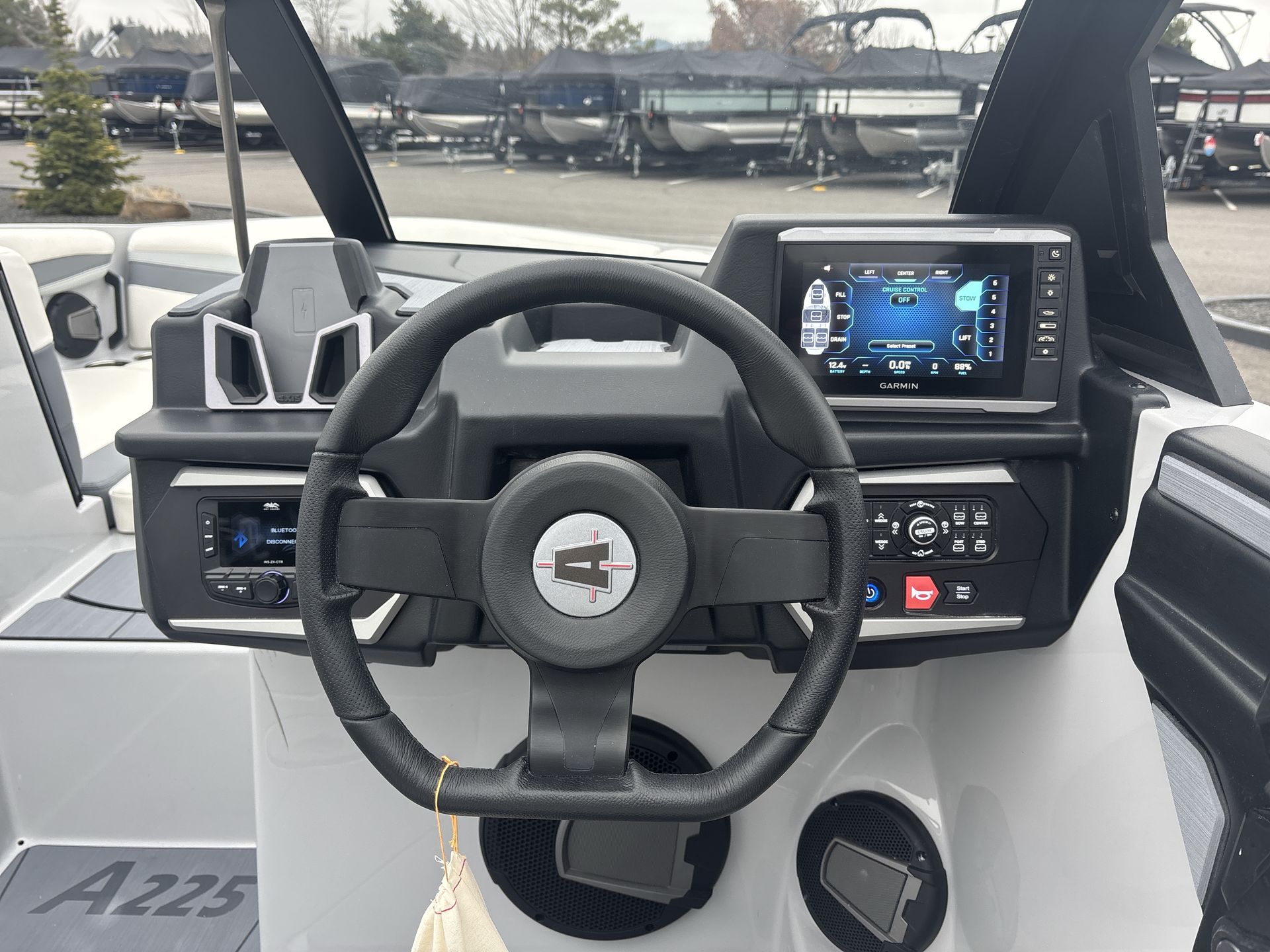 2025 Axis A225 Icon
