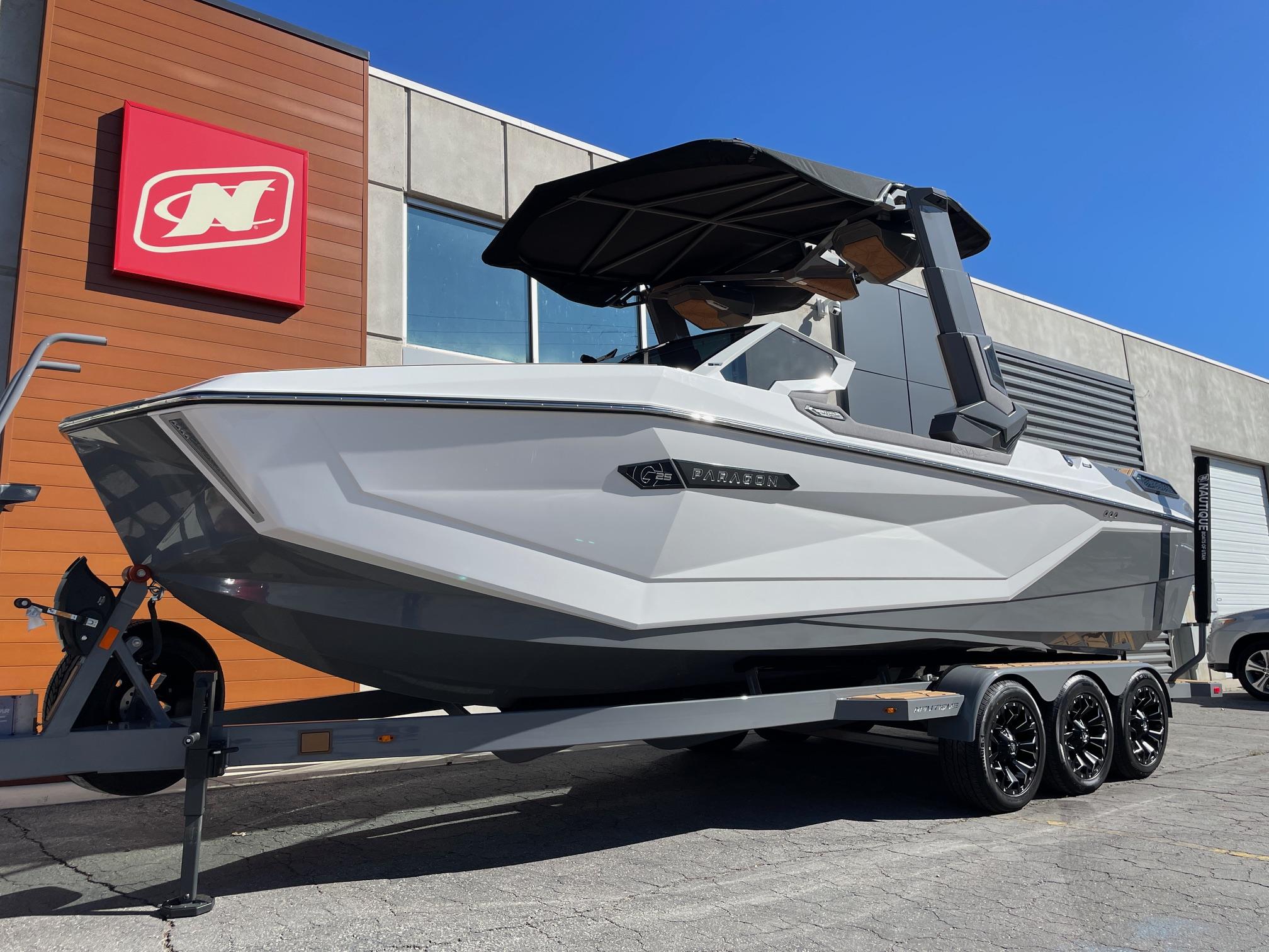 boat.Title