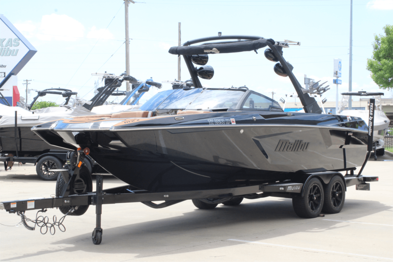 2022 Malibu 24 MXZ