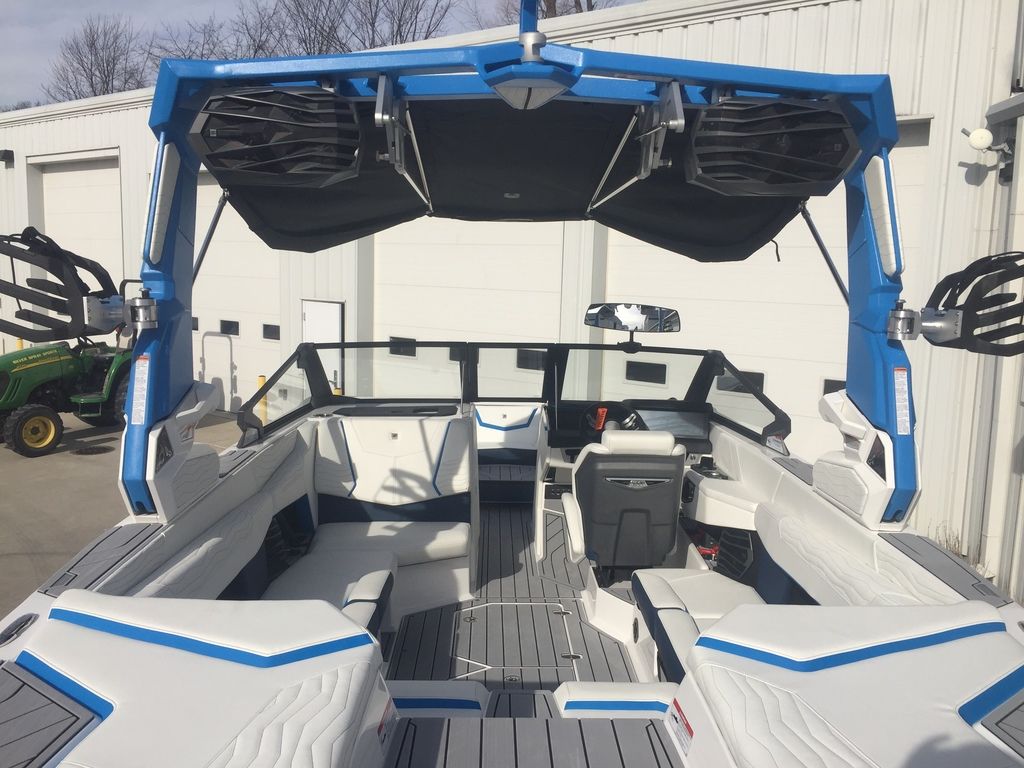 2025 Nautique Super Air Nautique G23