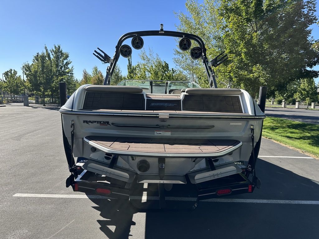 2019 Sanger Boats 212 SL