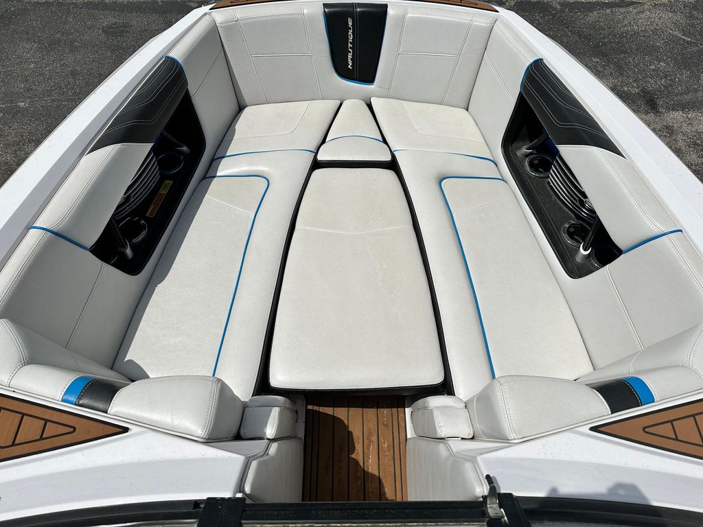 2014 Nautique G25
