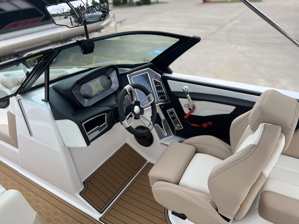2023 MasterCraft XT23