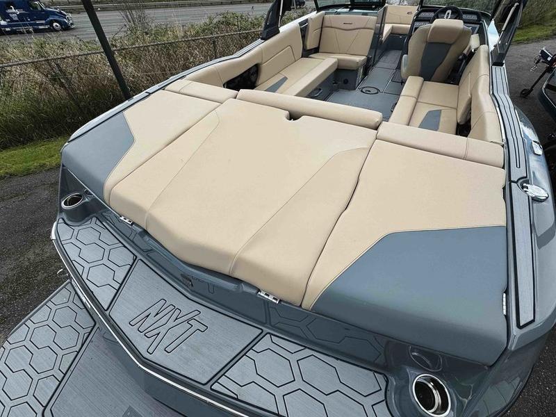 NEW 2024 MasterCraft NXT24