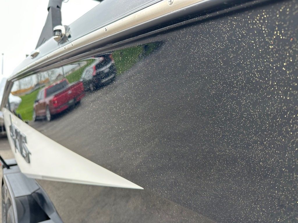 2025 Axis Wake Research T235