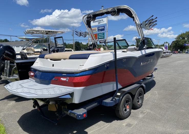 2024 Mastercraft NXT 23 Navy/Red/Stealth Gray