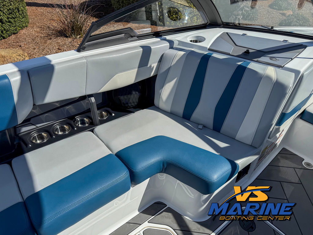 2023 Malibu Boats 22 LSV