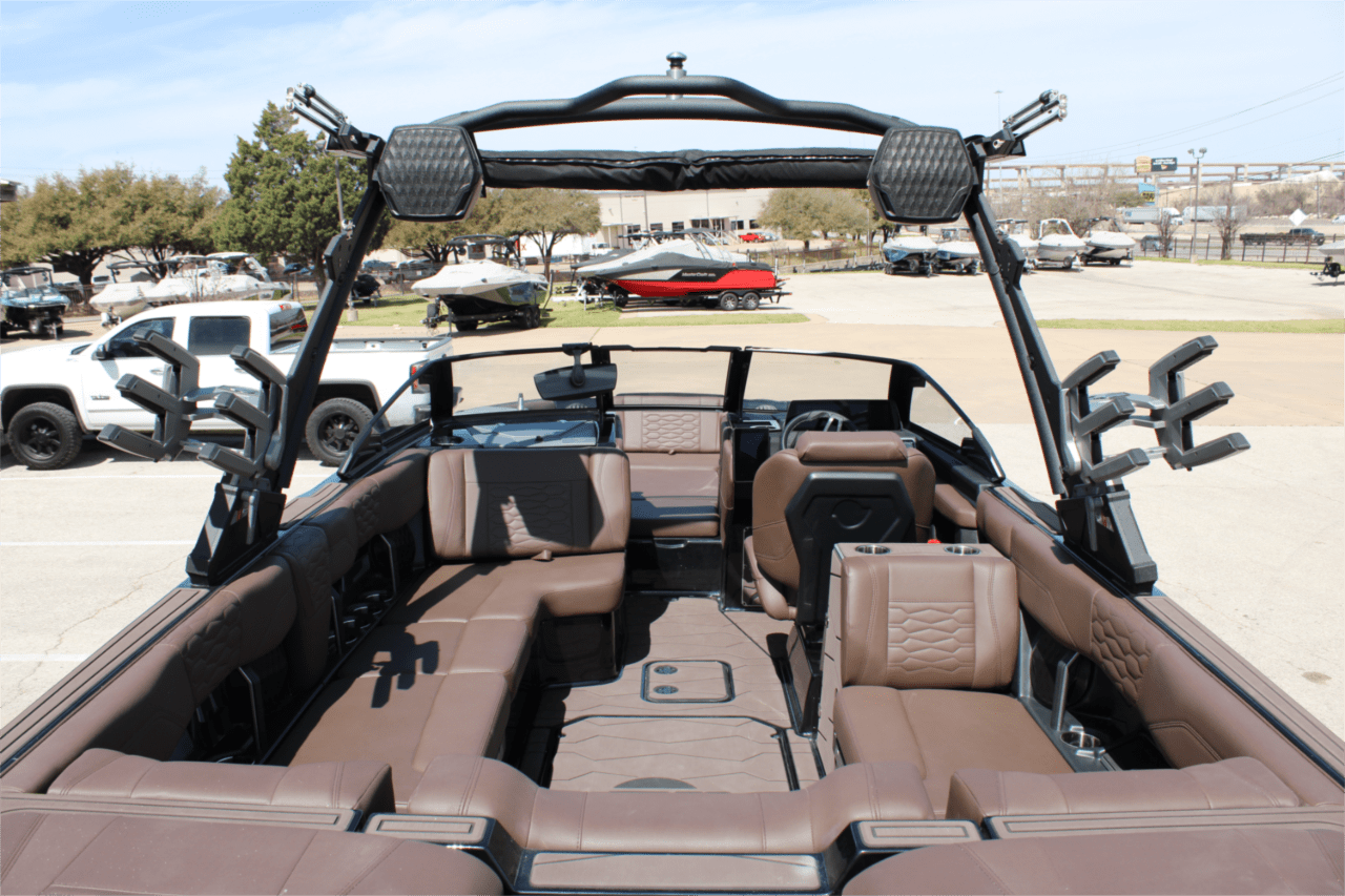 2025 Malibu 24 MXZ