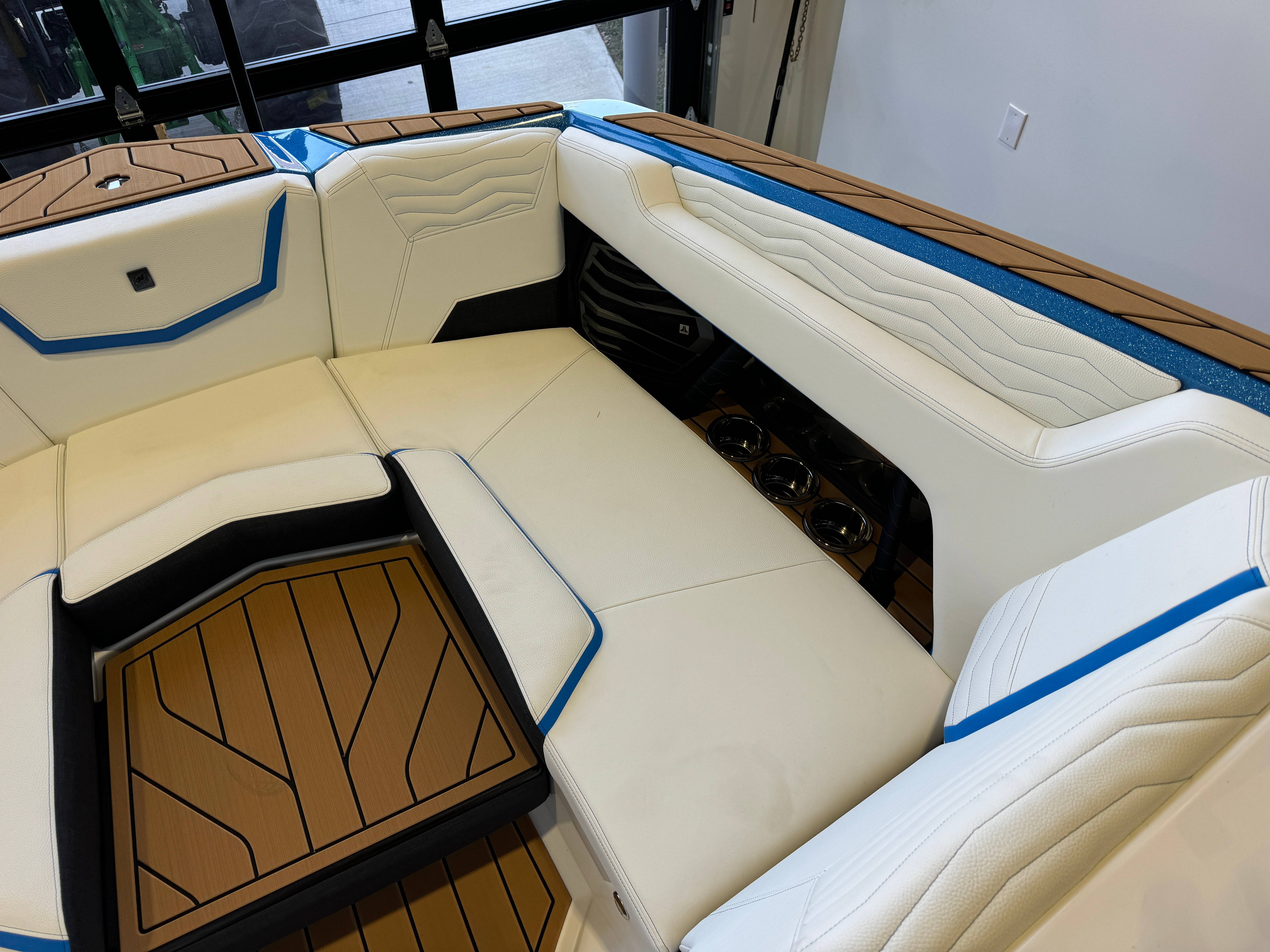 2025 Nautique Super Air Nautique G23