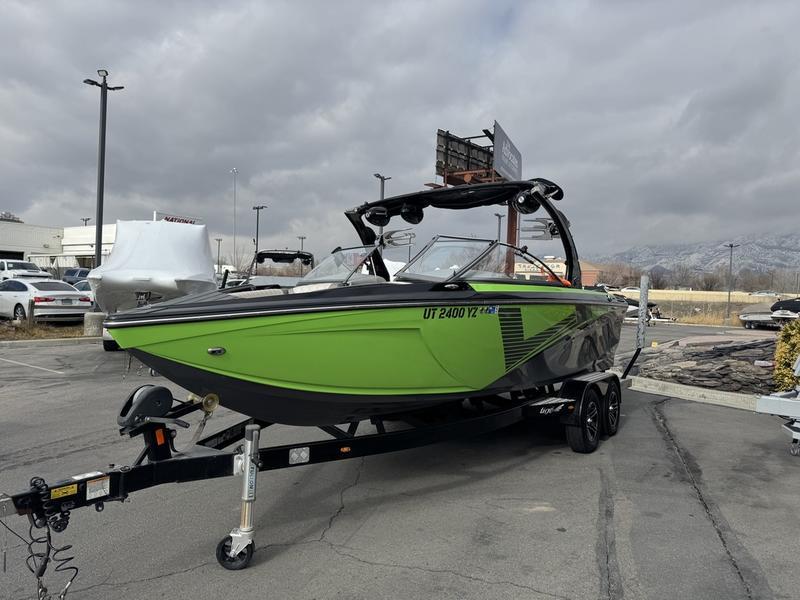 2015 Tige Z1 Call for Best Pricing!