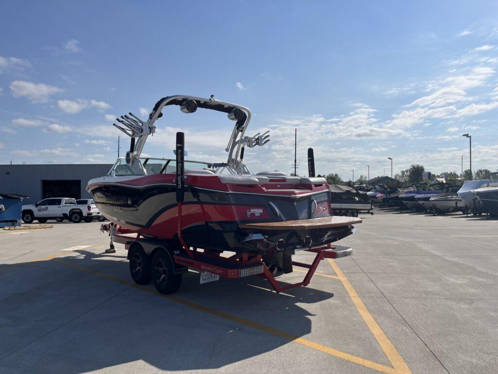 2020 MasterCraft XT22