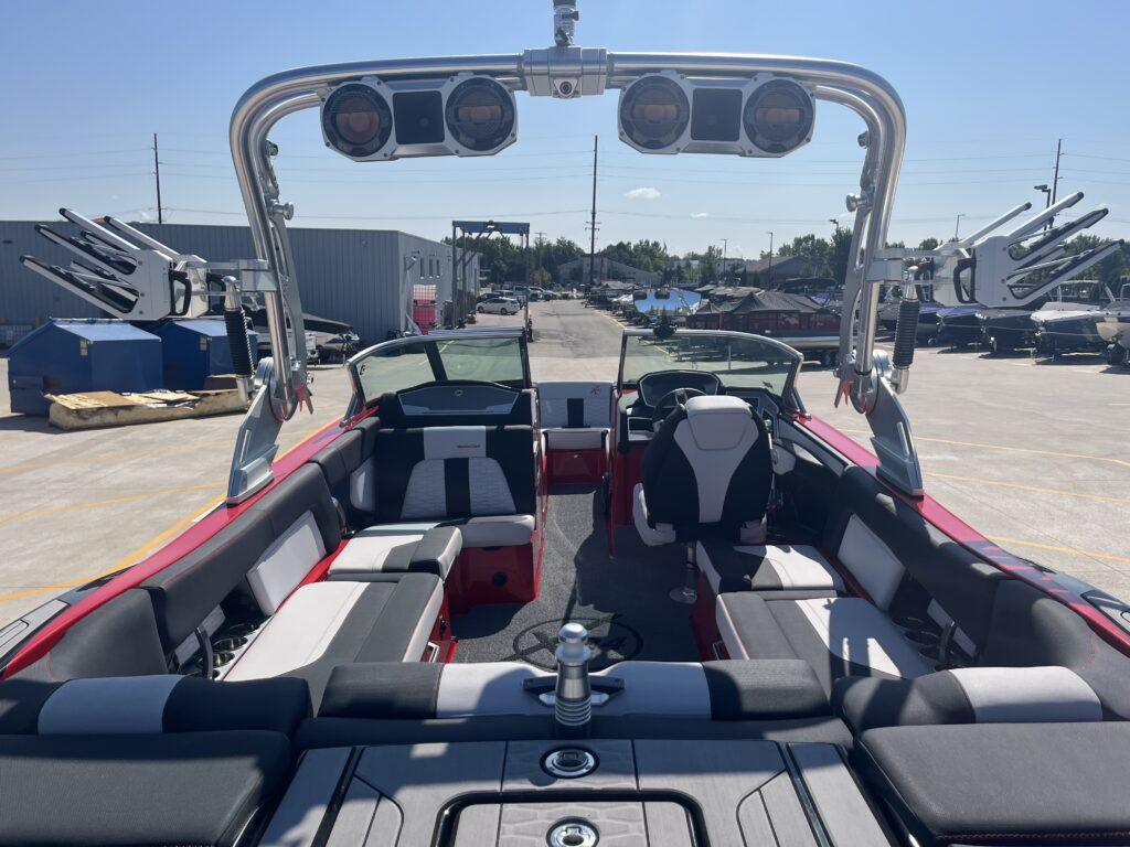 2019 MasterCraft X24